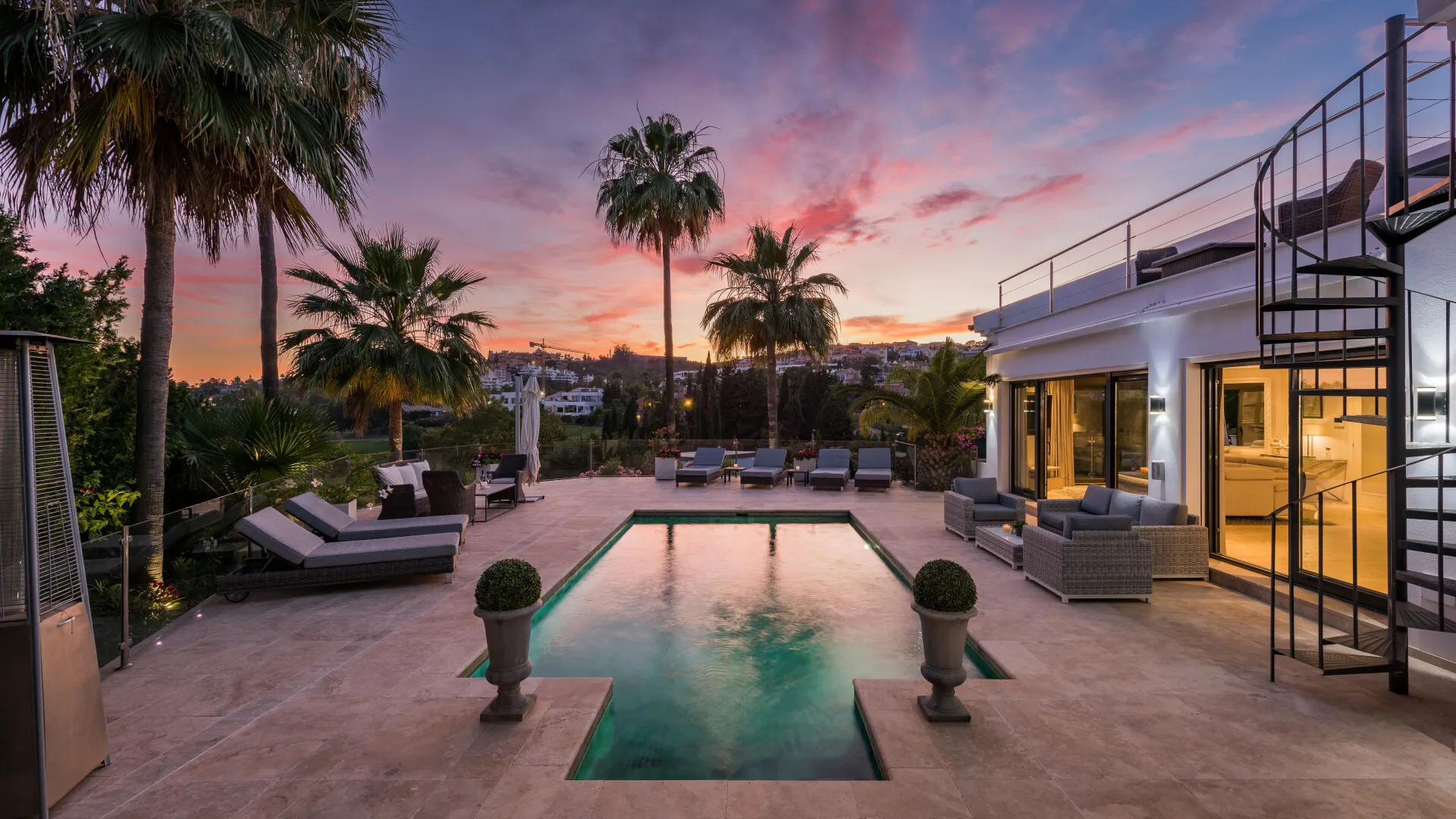 Villa with Sunset Pool Terrace in Marbella