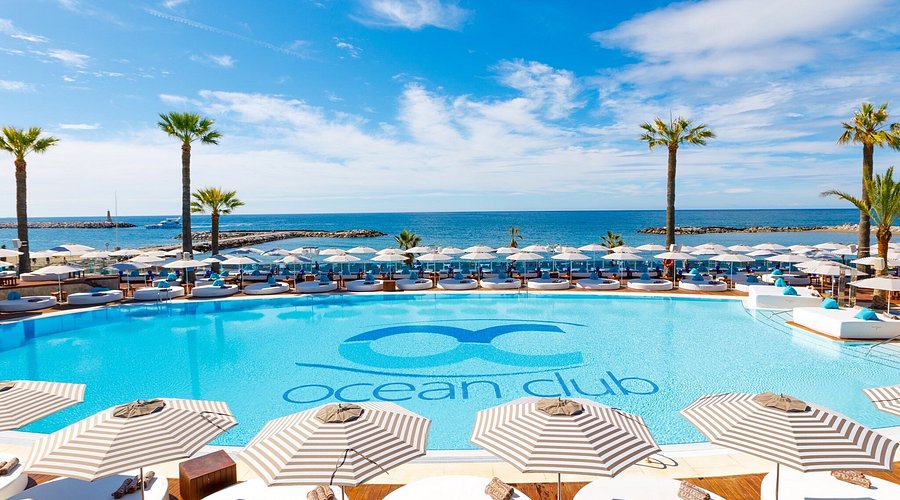 Ocean Club beach club pool and sea views in Puerto Banús