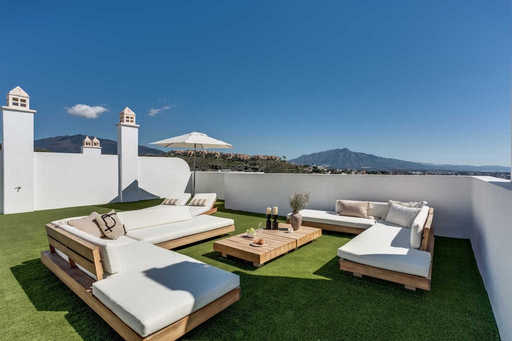 Duplex Penthouse, Rooftop Terrace with Panoramic Views