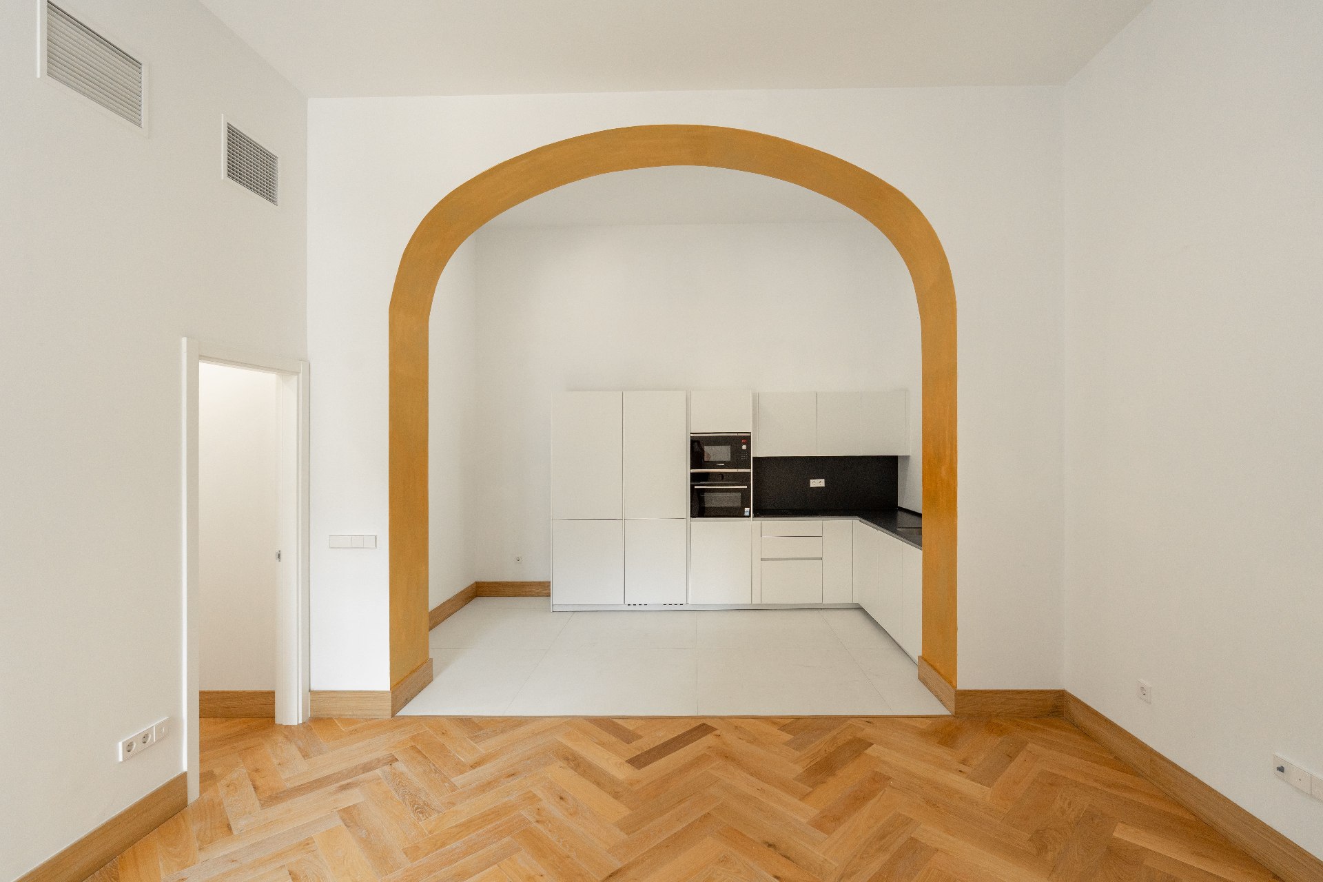 Sancha 13 residence in Málaga, interior and architectural detail