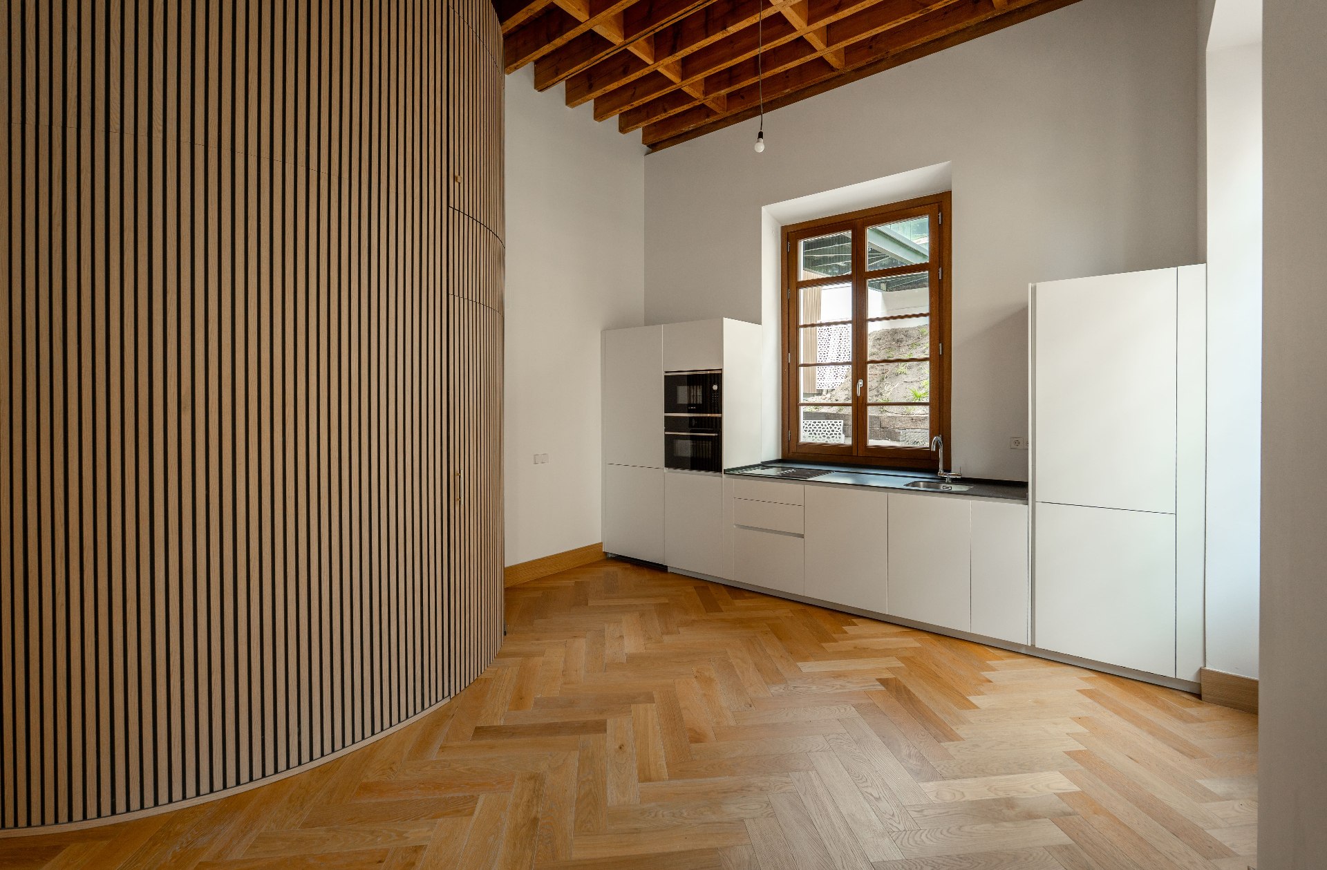 Sancha 13 residence in Málaga, interior and architectural detail