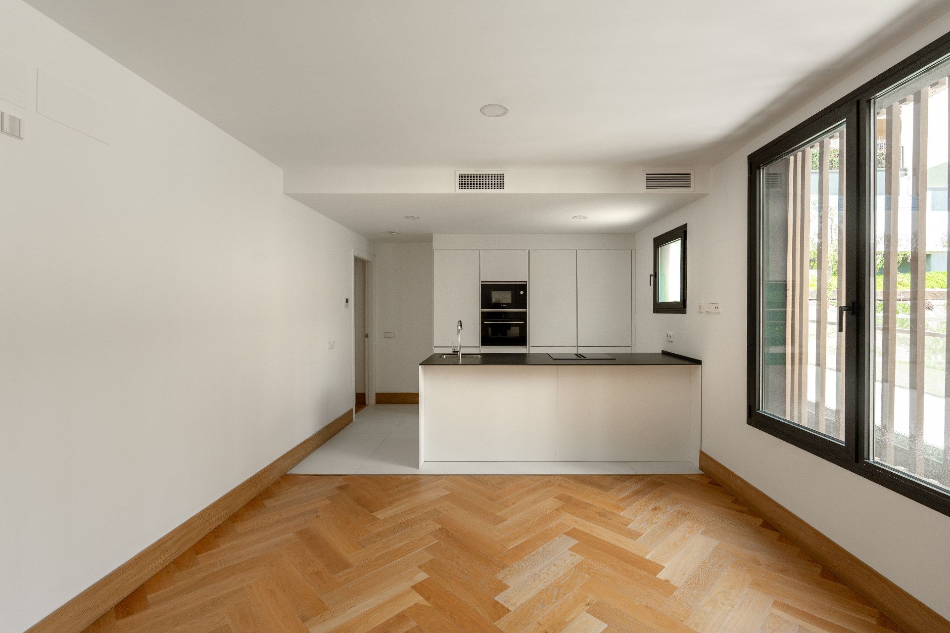 Sancha 13 residence in Málaga, interior and architectural detail