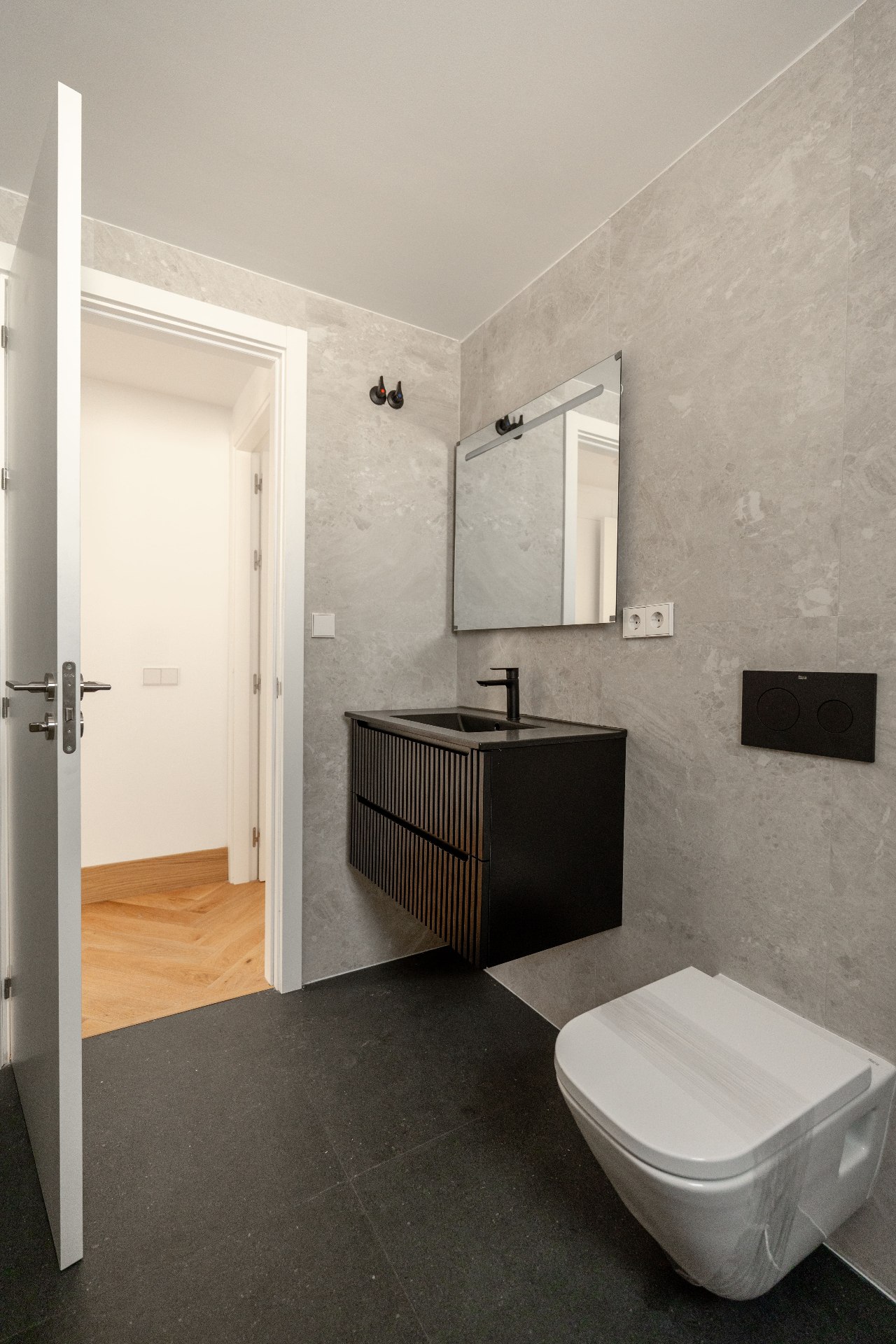 Sancha 13 residence in Málaga, interior and architectural detail